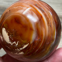 Bild in Galerie-Viewer laden, Carnelian 61mm / 2.43" Sphere #1