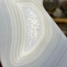 Bild in Galerie-Viewer laden, Agate Reindeer Head