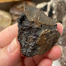 Bild in Galerie-Viewer laden, Botryoidal Hematite #02