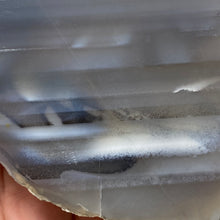 将图像加载到图库查看器中,Natural Large Agate Slice #04