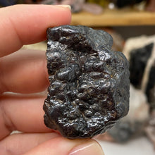 Bild in Galerie-Viewer laden, Botryoidal Hematite #09