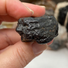 Bild in Galerie-Viewer laden, Botryoidal Hematite #09