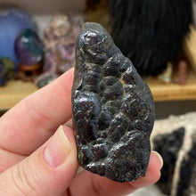 Bild in Galerie-Viewer laden, Botryoidal Hematite #19
