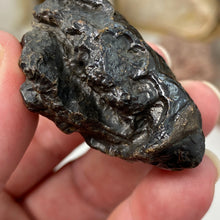 Bild in Galerie-Viewer laden, Botryoidal Hematite #22