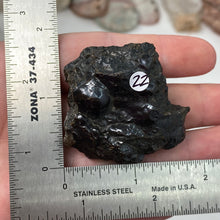 Bild in Galerie-Viewer laden, Botryoidal Hematite #22