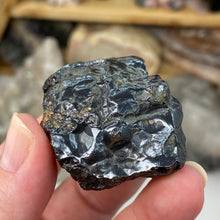 Bild in Galerie-Viewer laden, Botryoidal Hematite #24