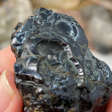 Bild in Galerie-Viewer laden, Botryoidal Hematite #24