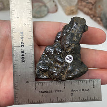 Bild in Galerie-Viewer laden, Botryoidal Hematite #25