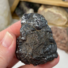 Bild in Galerie-Viewer laden, Botryoidal Hematite #27