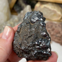 Bild in Galerie-Viewer laden, Botryoidal Hematite #27