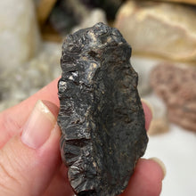 Bild in Galerie-Viewer laden, Botryoidal Hematite #27