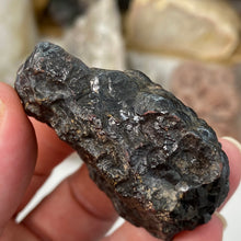 Bild in Galerie-Viewer laden, Botryoidal Hematite #27