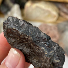 Bild in Galerie-Viewer laden, Botryoidal Hematite #27