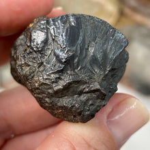 Bild in Galerie-Viewer laden, Botryoidal Hematite #29