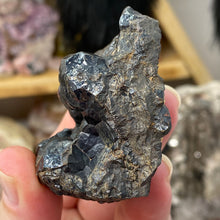 Bild in Galerie-Viewer laden, Botryoidal Hematite #36