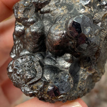 Bild in Galerie-Viewer laden, Botryoidal Hematite #36
