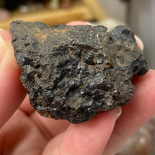 Bild in Galerie-Viewer laden, Botryoidal Hematite #36