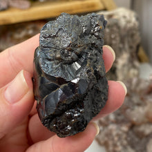 Bild in Galerie-Viewer laden, Botryoidal Hematite #38