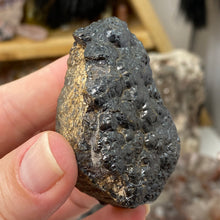 Bild in Galerie-Viewer laden, Botryoidal Hematite #39