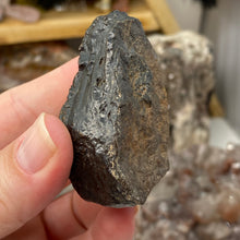 Bild in Galerie-Viewer laden, Botryoidal Hematite #39