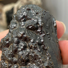 Bild in Galerie-Viewer laden, Botryoidal Hematite #39