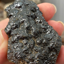 Bild in Galerie-Viewer laden, Botryoidal Hematite #39