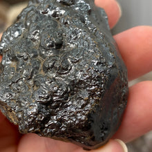 Bild in Galerie-Viewer laden, Botryoidal Hematite #39