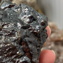 Bild in Galerie-Viewer laden, Botryoidal Hematite #40