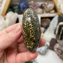 Cargar imagen en el visor de la galería, Ocean Jasper Palm Stone #26