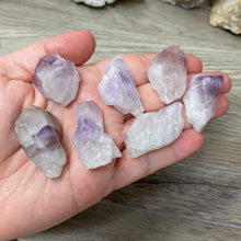 Bild in Galerie-Viewer laden, Chevron Amethyst Medium Rough Set