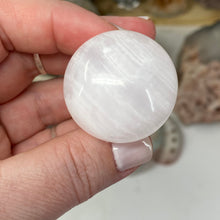 将图像加载到图库查看器中,Pink Calcite / Mangano Calcite Mushroom #02