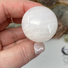 Carica l'immagine nel visualizzatore di Gallery, Pink Calcite / Mangano Calcite Mushroom #03
