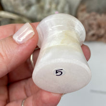 将图像加载到图库查看器中,Pink Calcite / Mangano Calcite Mushroom #05