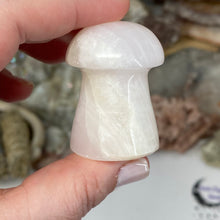 将图像加载到图库查看器中,Pink Calcite / Mangano Calcite Mushroom #06