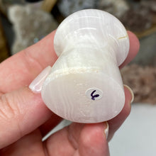 将图像加载到图库查看器中,Pink Calcite / Mangano Calcite Mushroom #06