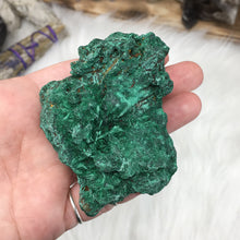 Chargez l'image dans la visionneuse de la galerie, Malachite Large Rough Fibrous Specimen