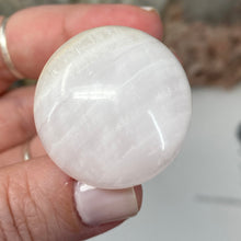 将图像加载到图库查看器中,Pink Calcite / Mangano Calcite Mushroom #07