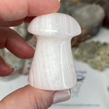 将图像加载到图库查看器中,Pink Calcite / Mangano Calcite Mushroom #09