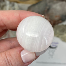 将图像加载到图库查看器中,Pink Calcite / Mangano Calcite Mushroom #09