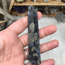 Carica l'immagine nel visualizzatore di Gallery, Llanite Tower 96x21mm