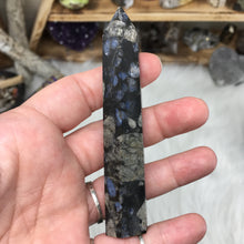 Carica l'immagine nel visualizzatore di Gallery, Llanite Tower 96x21mm