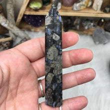 Carica l'immagine nel visualizzatore di Gallery, Llanite Tower 96x21mm