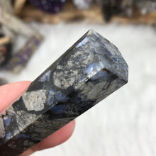 Carica l'immagine nel visualizzatore di Gallery, Llanite Tower 96x21mm