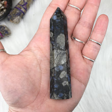 Carica l'immagine nel visualizzatore di Gallery, Llanite Tower 96x21mm