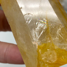 Bild in Galerie-Viewer laden, Yellow Hematoid "Golden Healer" Tower #01