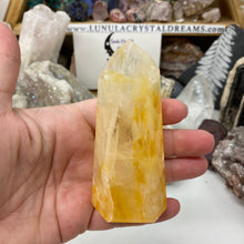 Bild in Galerie-Viewer laden, Yellow Hematoid "Golden Healer" Tower #01