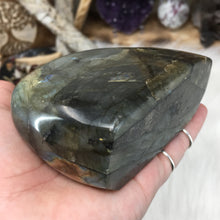 Bild in Galerie-Viewer laden, Labradorite Freeform 4