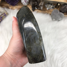 Bild in Galerie-Viewer laden, Labradorite Freeform #2