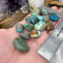 Bild in Galerie-Viewer laden, Turquoise Small Tumbles