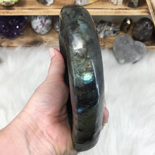 Load image into Gallery viewer, Labradorite Heart Bowl